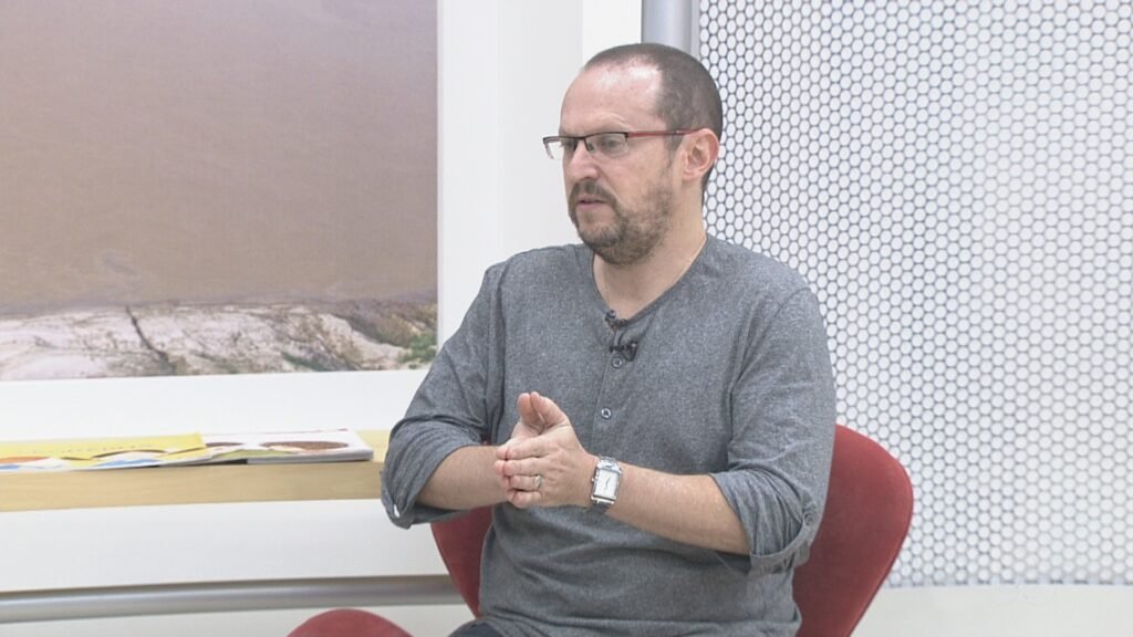 escritor-ilan-brenman-d-palestra-em-cuiab-sobre-censura-e-preconceito-na-literatura-infantil