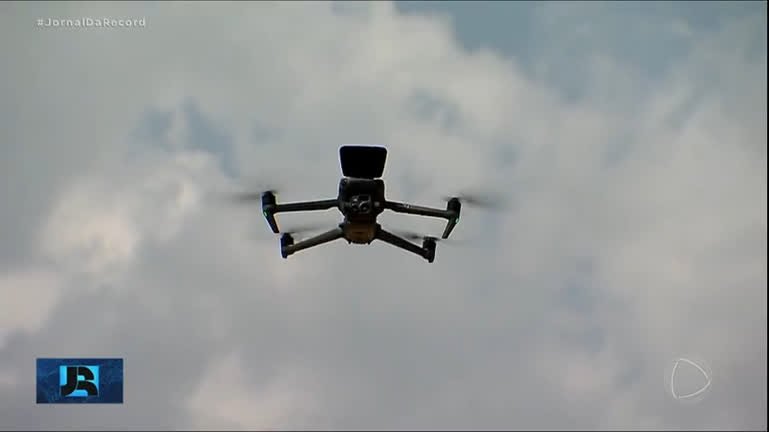 RS: bombeiros usam drone com sensor de calor para resgatar famlia perdida em trilha rs:-bombeiros-usam-drone-com-sensor-de-calor-para-resgatar-famlia-perdida-em-trilha