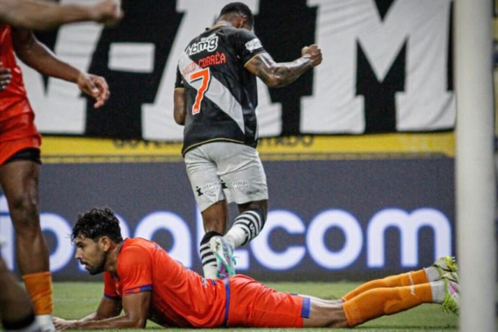 audax-no-castiga-falta-de-pontaria,-e-vasco-vence-em-manaus
