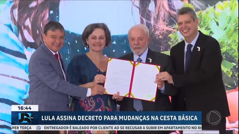 Lula assina decreto para tornar cesta bsica mais saudvel lula-assina-decreto-para-tornar-cesta-bsica-mais-saudvel