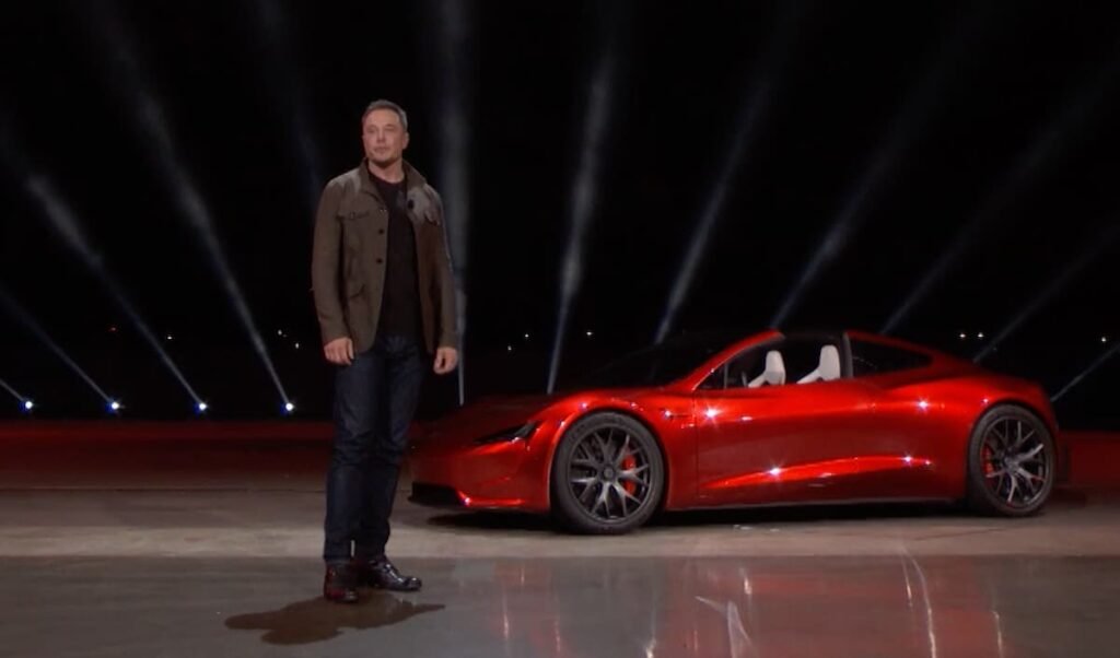 musk-anuncia-retomada-do-projeto-roadster:-supercarro-eltrico-da-tesla