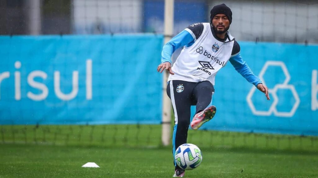 reinaldo-no-tem-cirurgia-descartada-pelo-dm-do-grmio