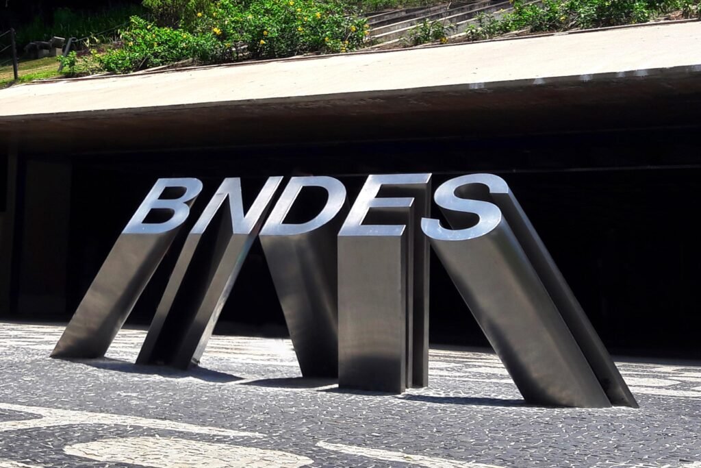 sem-brasil,-descarbonizao-ser-mais-difcil,-diz-diretora-do-bndes