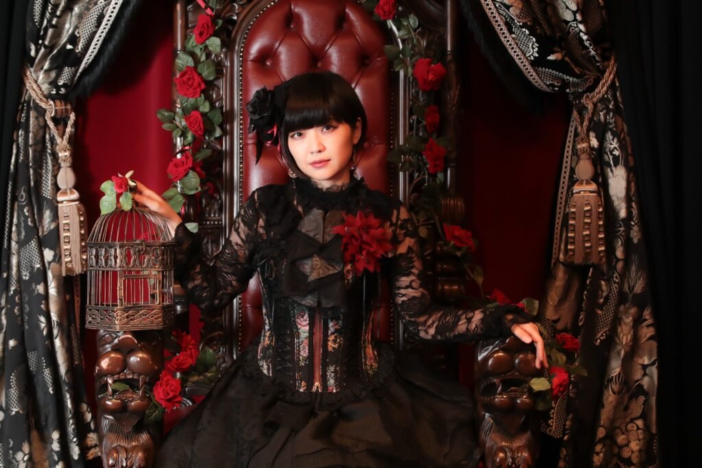 mika-kobayashi-confirmada-no-anime-summit-em-braslia