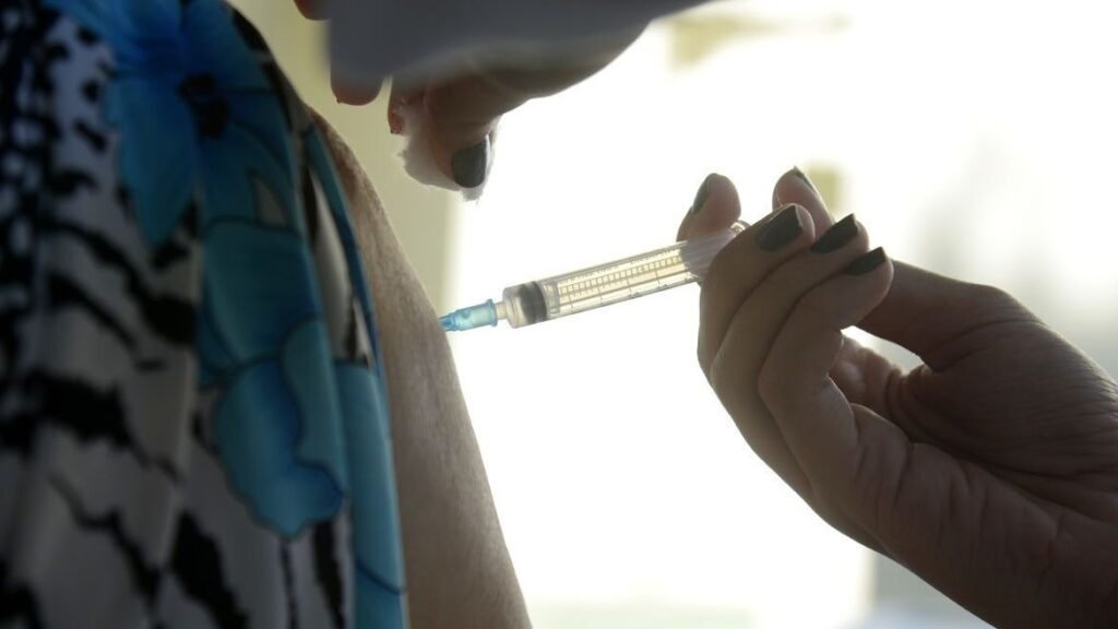 df-ter-125-locais-de-vacinao-contra-gripe-nesta-tera-feira