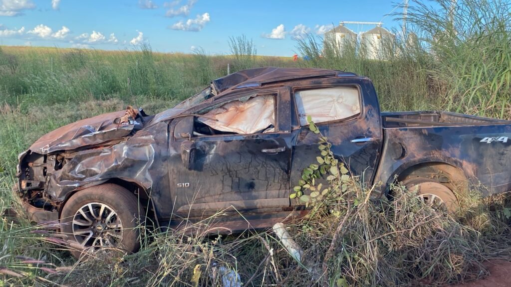 Vereador Díli Feijó e familiares sofrem grave acidente na MT-020, próximo ao Bar do Alemão